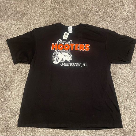 Hooters Other - NWT Hooters Greensboro NC T-Shirt Size 2XL